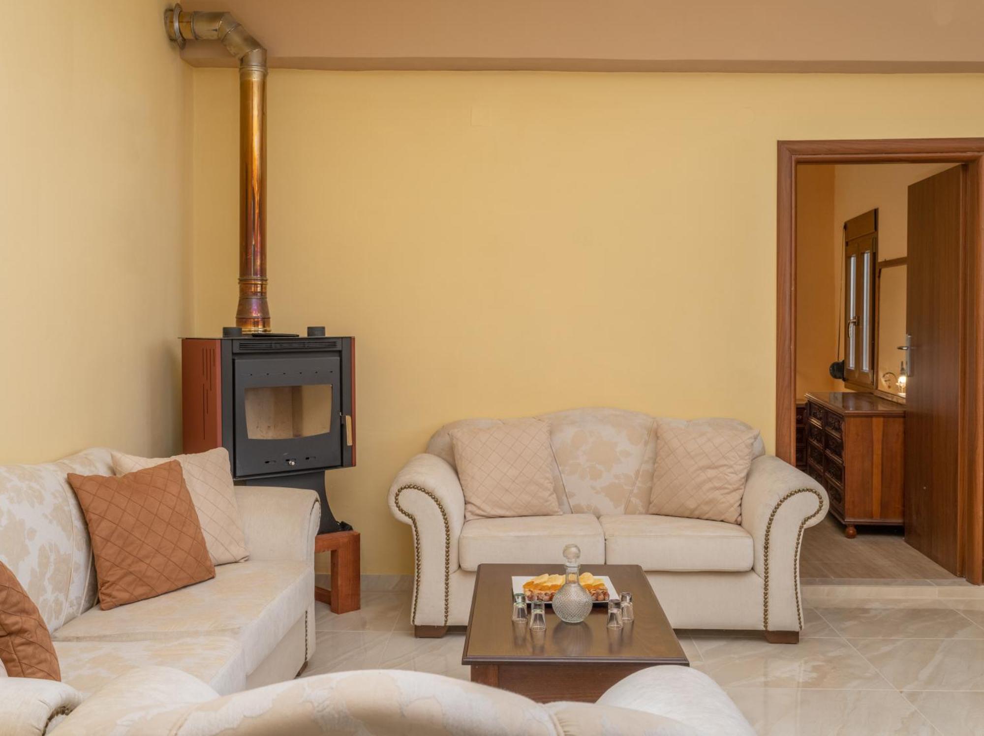 Draganigo Luxury Stone Houses 40 Min From Matala Ano Moulia Room photo